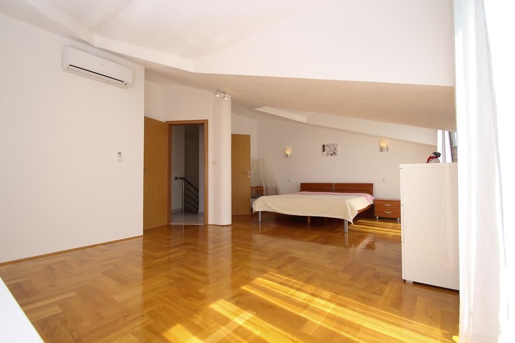 Apartman Dominik Trogir Bagian luar foto
