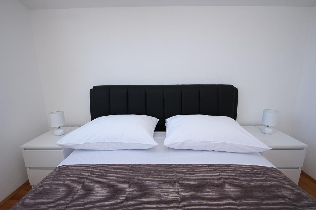 Apartman Dominik Trogir Bagian luar foto