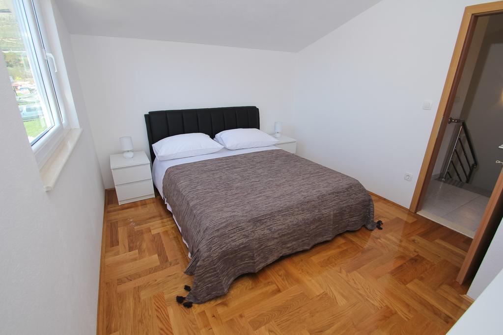 Apartman Dominik Trogir Bagian luar foto