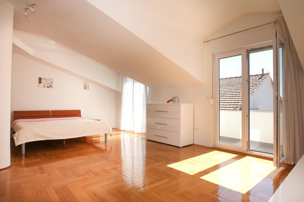 Apartman Dominik Trogir Bagian luar foto